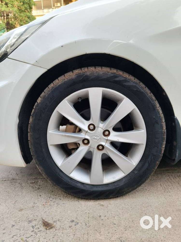 Hyundai Verna Fluidic 1.6 Crdi Sx Opt, 2013, Diesel