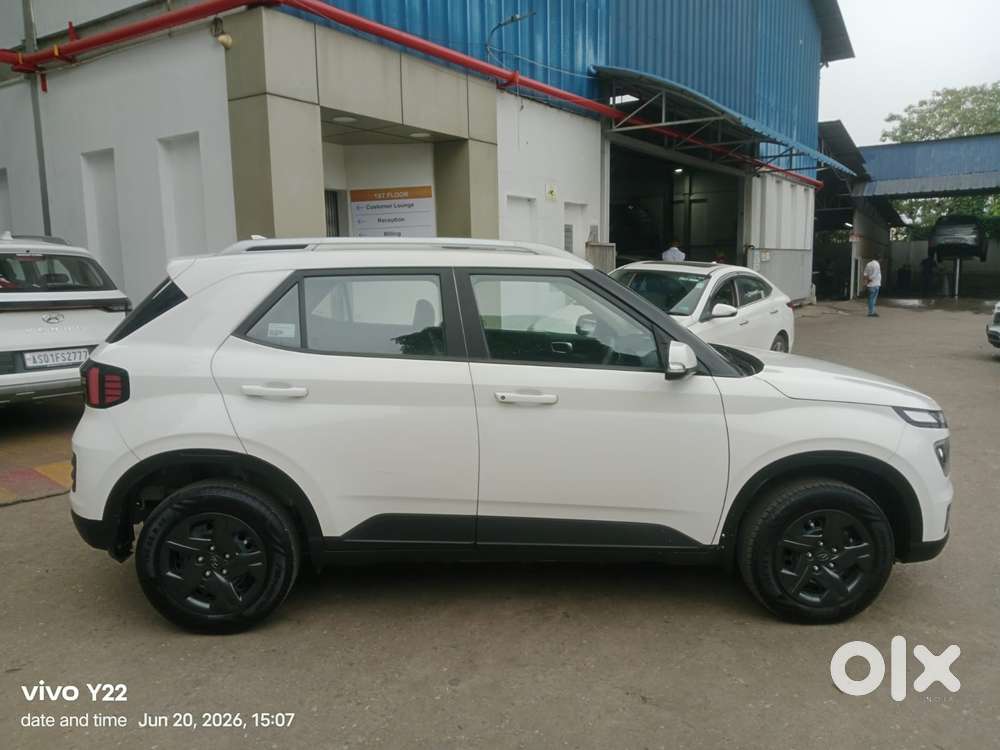 Hyundai Venue S Plus Mt 1.2 Kappa, 2025, Petrol