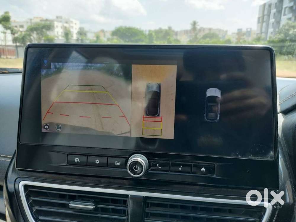 Mahindra Xuv 3xo Ax7l 1.2 Petrol At (pg), 2024, Petrol