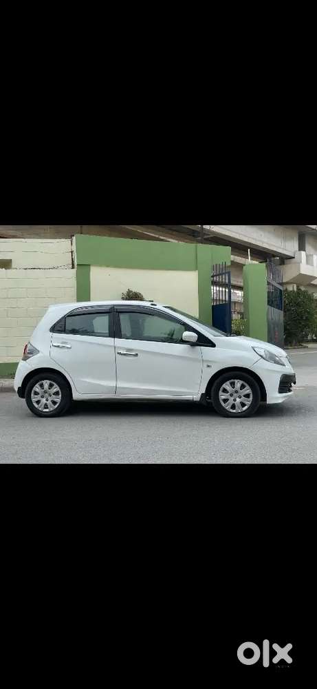 Honda Brio 2012 Petrol Well Maintained