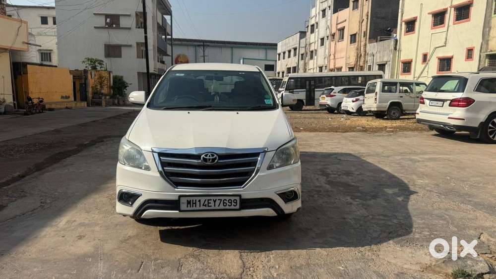 Toyota Innova 2015 Diesel Well Maintained