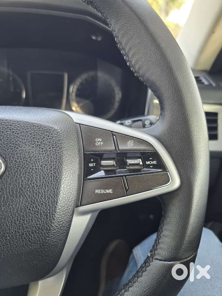 Mahindra Alturas G4 4x2 At, 2019, Diesel