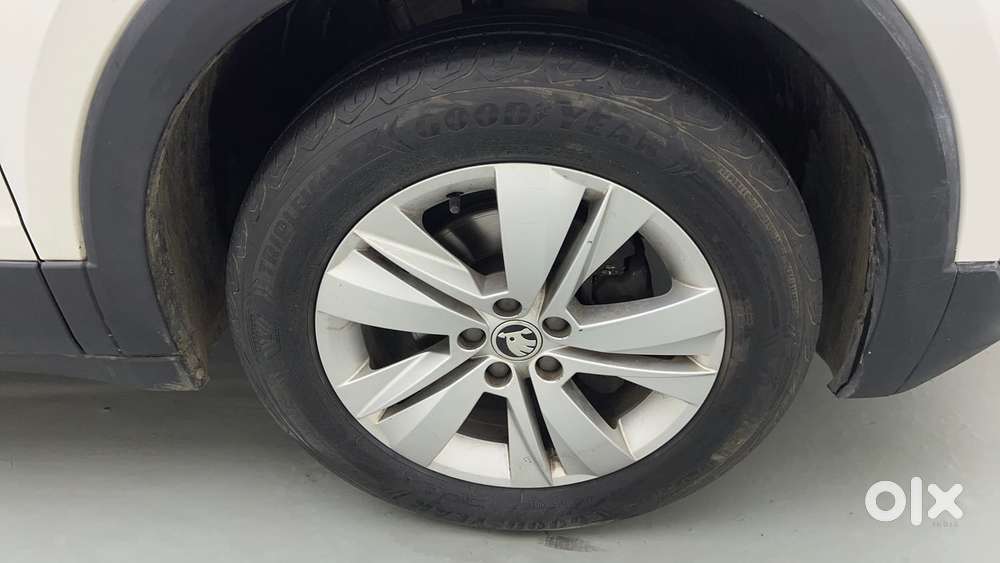 Skoda Kushaq Ambition 1.0l Tsi Mt, 2021, Petrol