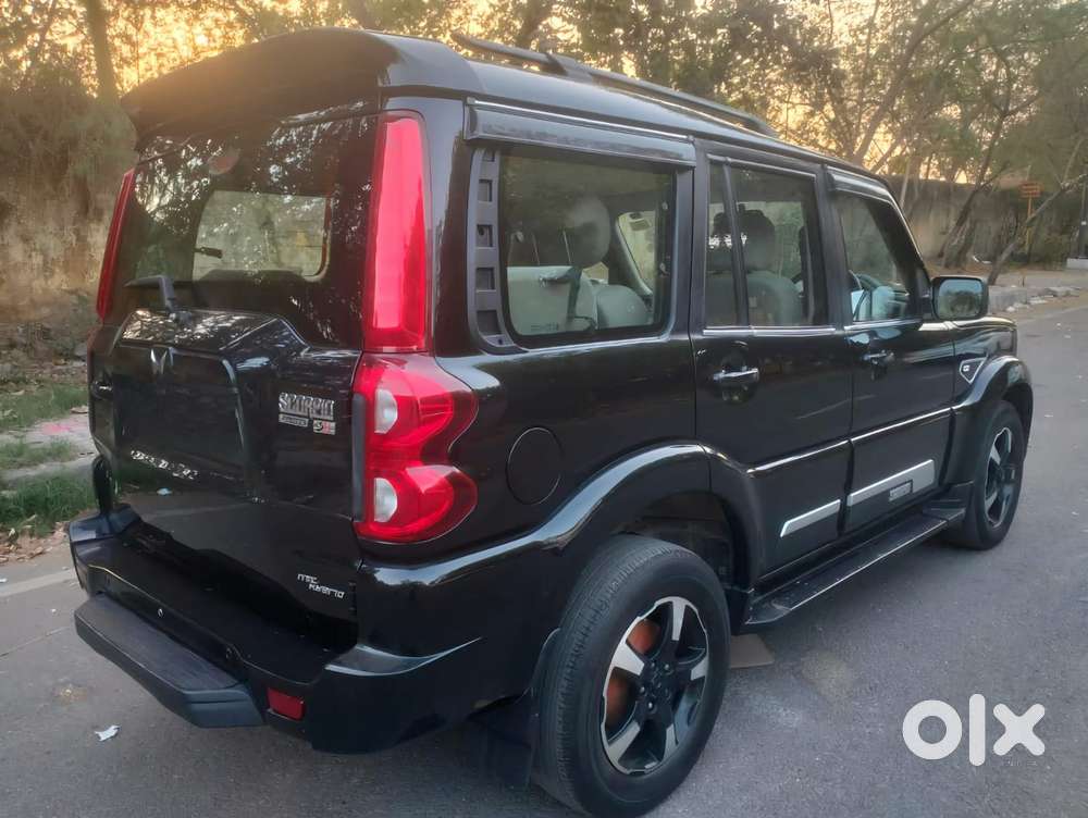 Mahindra Scorpio Classic 2.2 S 11 Mt 7 Str, 2023, Diesel