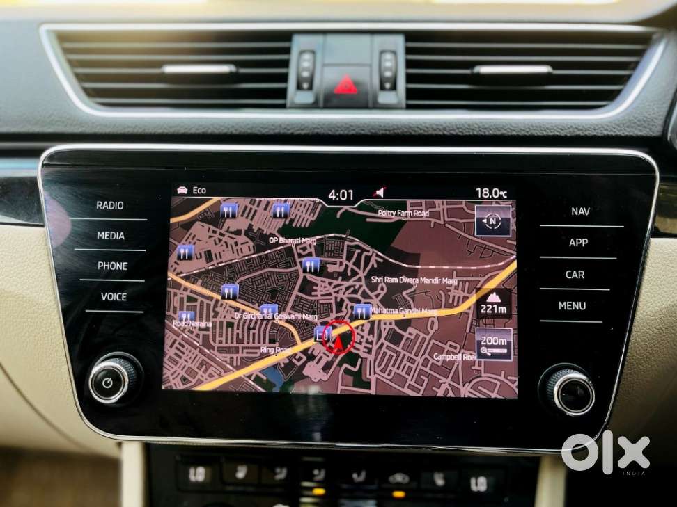 Skoda Superb Style 1.8 Tsi At, 2018, Petrol
