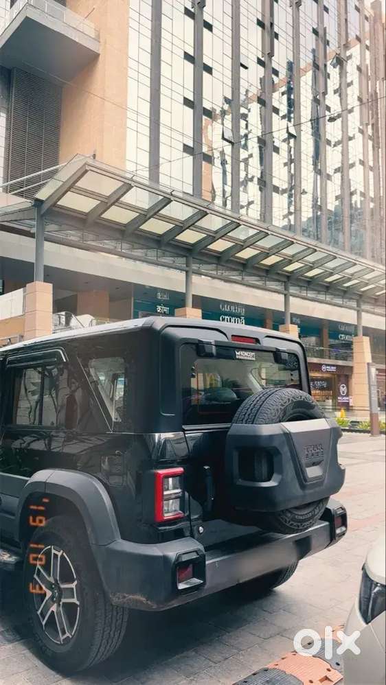 Mahindra Thar Roxx Petrol 2023