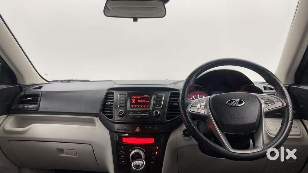 Mahindra Xuv300 W8, 2022, Petrol