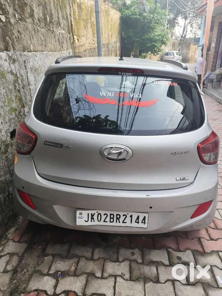 Hyundai Grand I10 Sportz 2016 Petrol