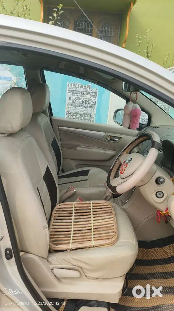 Maruti Suzuki Ertiga 2015 Diesel 100000 Km Driven