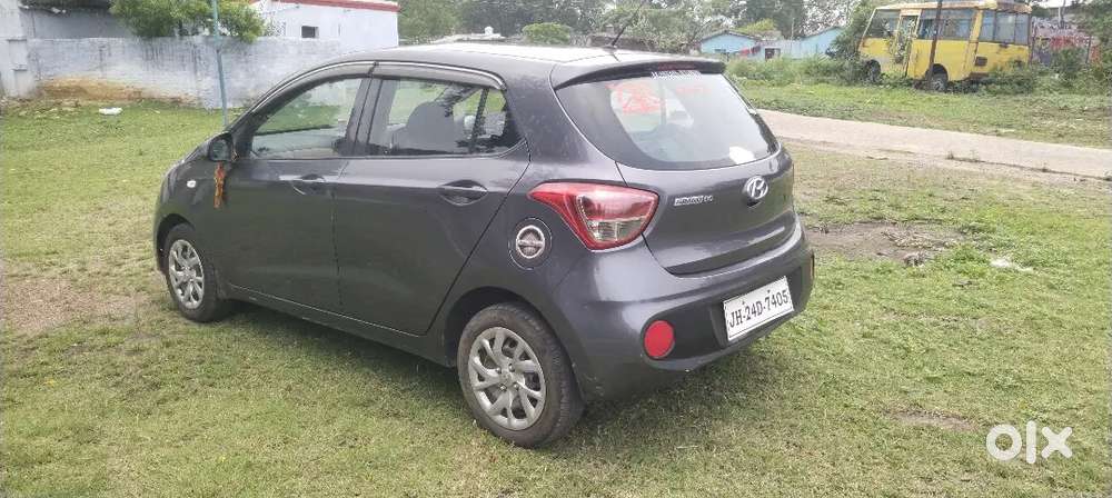 Hyundai Grand I10 2018 Petrol 74000 Km Driven