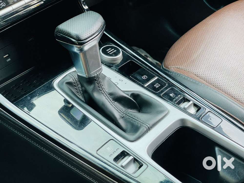 Hyundai Alcazar 1.5 Signature (o) Diesel At 6 Str, 2022, Petrol