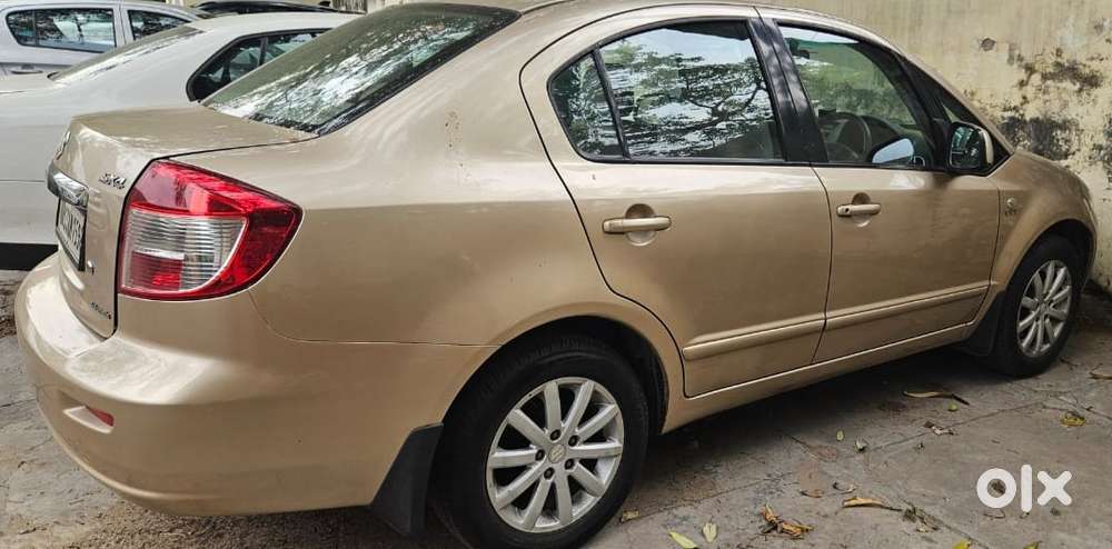 Maruti Suzuki Sx4 2007-2012 Zxi At, 2011, Petrol