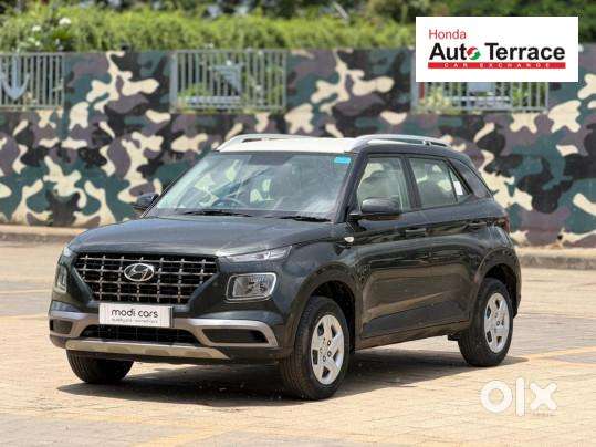 Hyundai Venue 1.2 S Plus, 2020, Petrol