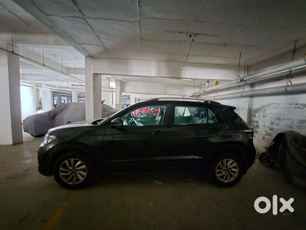 Volkswagen Taigun 1.0 Tsi Highline At, 2022, Petrol