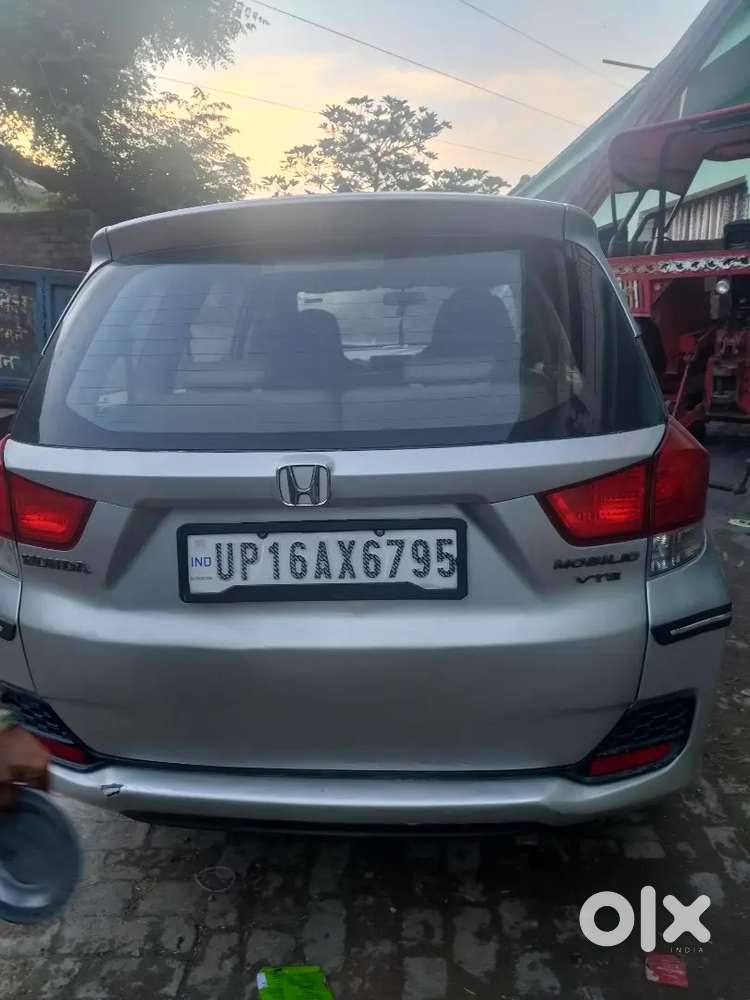 Honda Mobilio 2015 Cng & Hybrids 98000 Km Driven