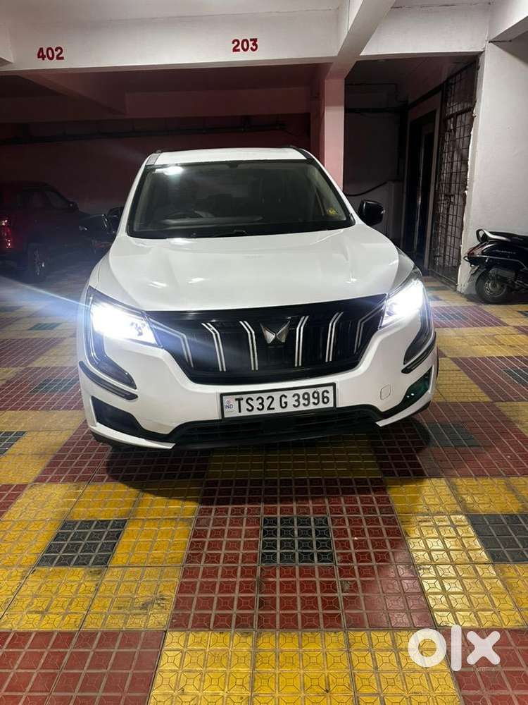 Mahindra Xuv700 2023 Diesel Well Maintained