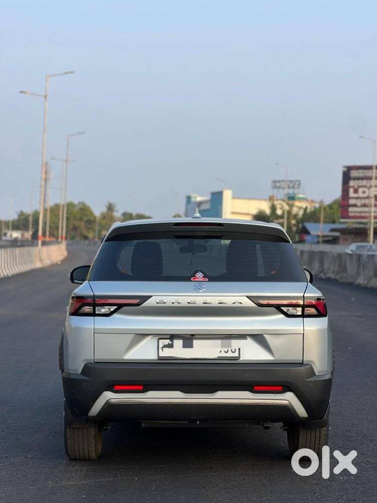 Maruti Suzuki Brezza 1.5 Vxi Smart Hybrid, 2024, Petrol