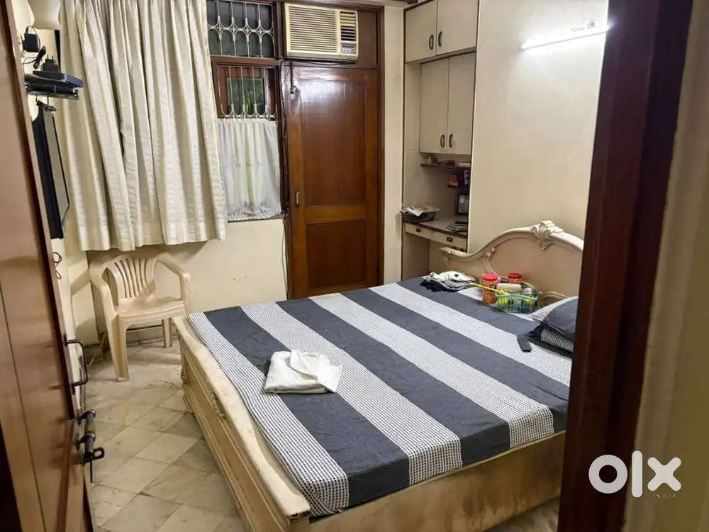 2bhk floor for rent ,ranjit avenue