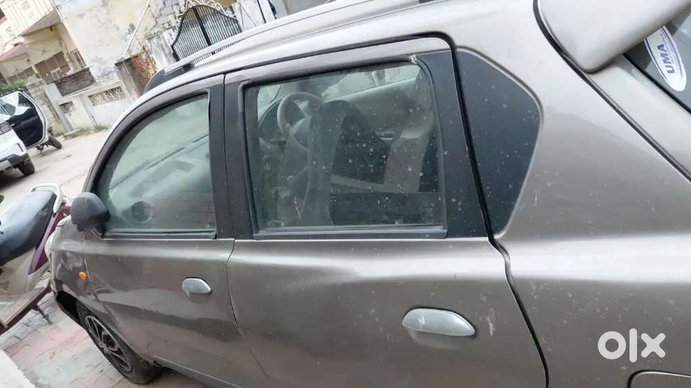 Nissan Dustango