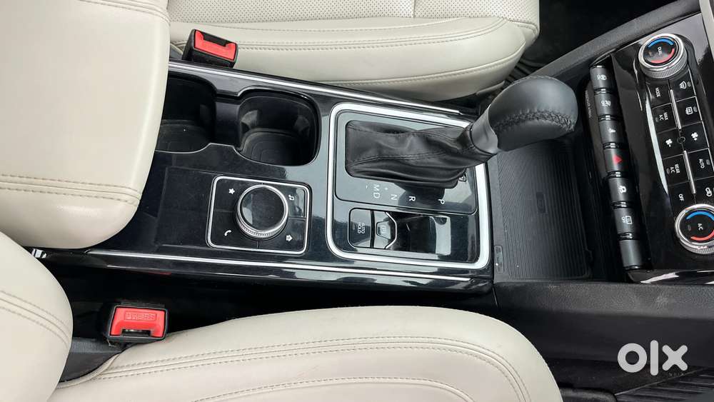Mahindra Xuv700 2.0 Ax 7 Petrol At Luxury Pack Str, 2023, Petrol