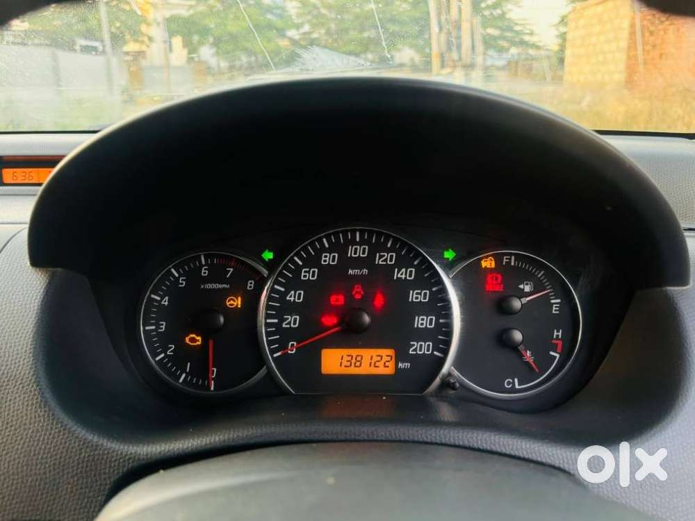 Maruti Suzuki Swift Dzire Vxi Optional, 2011, Petrol