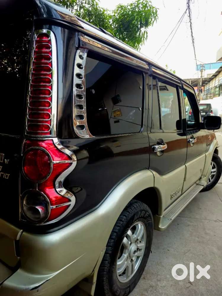 Mahindra Scorpio 2013