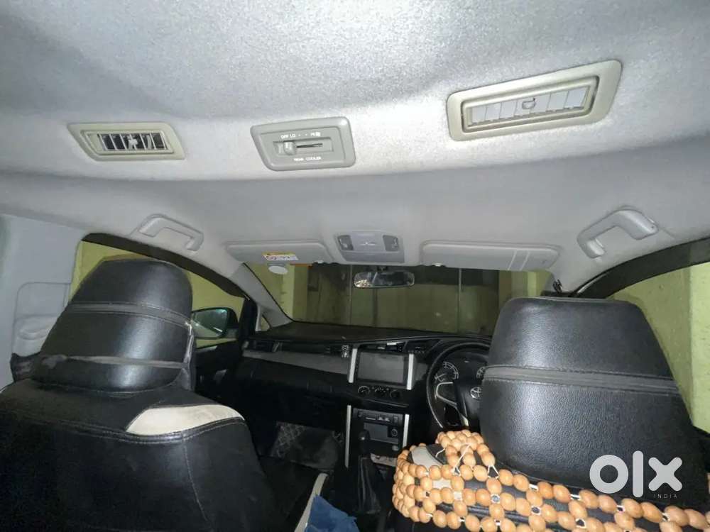 Toyota Innova Crysta 2017 Diesel Well Maintained