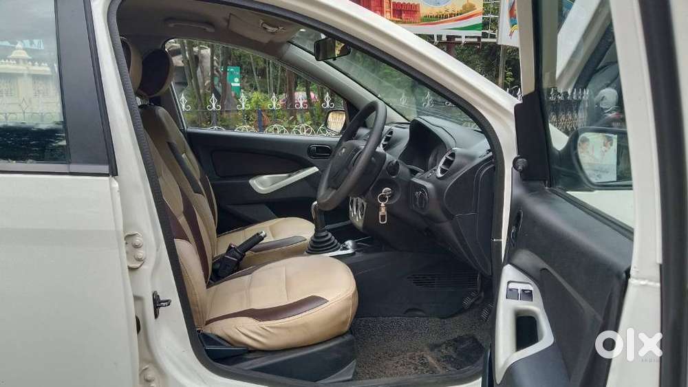 Ford Figo Petrol Zxi, 2012, Petrol