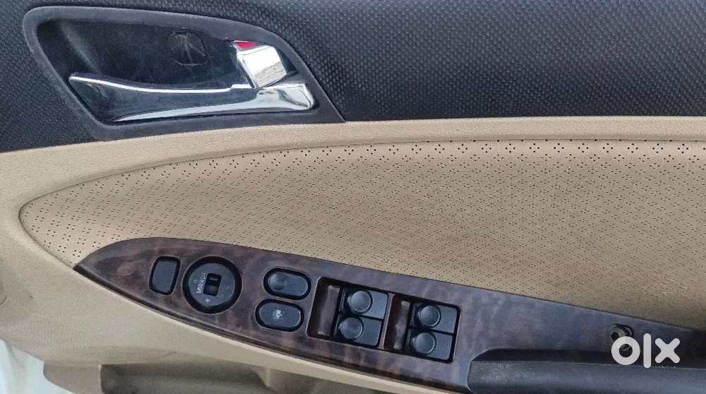 Hyundai Verna 2011 Fluidic Diesel Automatic