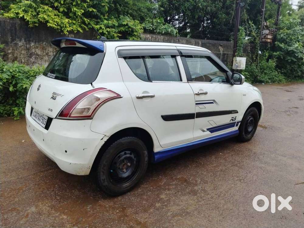 Maruti Suzuki Swift Vxi With Abs, 2015, Petrol