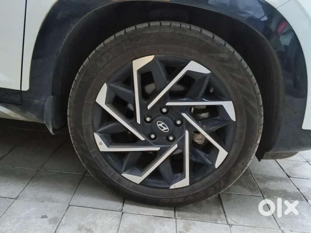 Hyundai Alcazar, 2025, Petrol