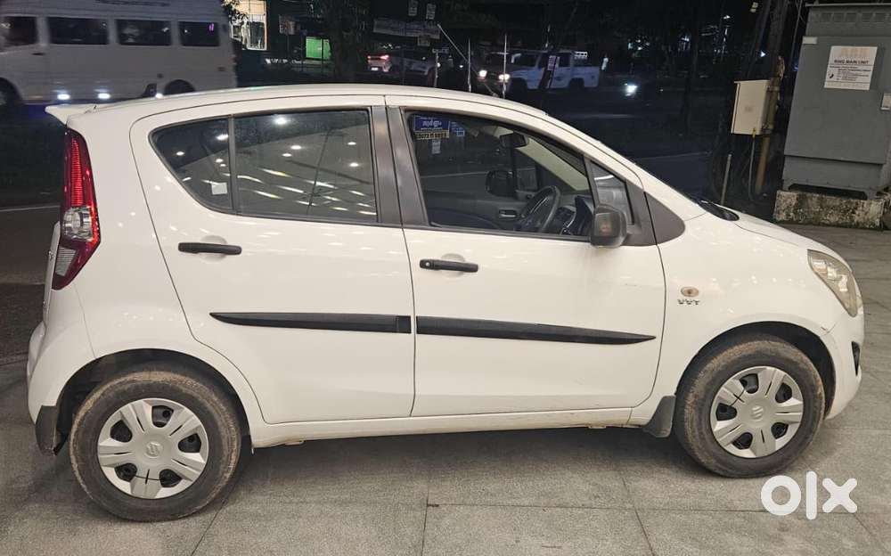 Maruti Suzuki Ritz Vxi Genus, 2013, Petrol