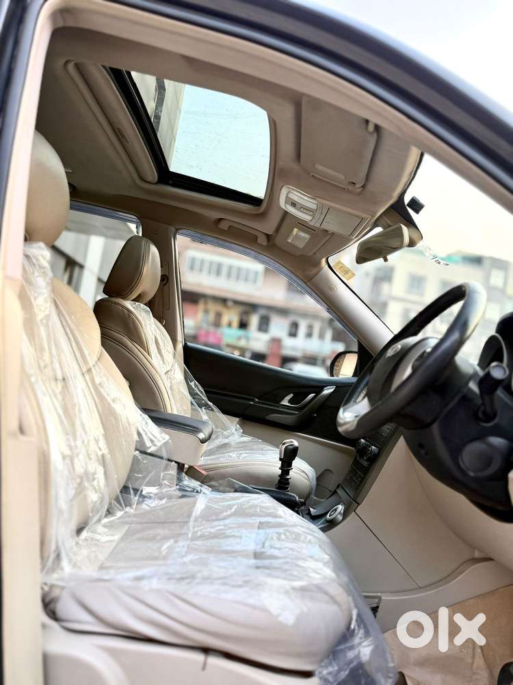 Mahindra Xuv500 2.2 W10, 2017, Diesel