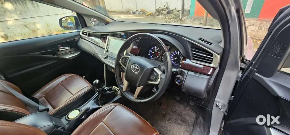 Toyota Innova Crysta 2.4 2021