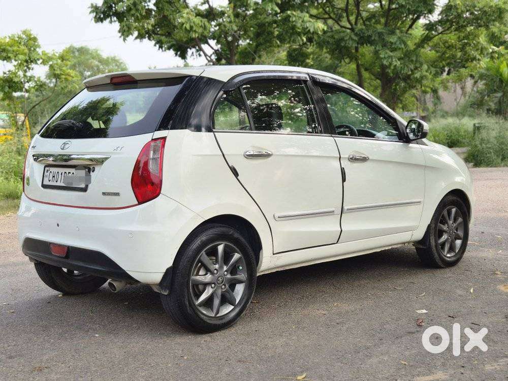 Tata Bolt Revotron Xt, 2015, Petrol