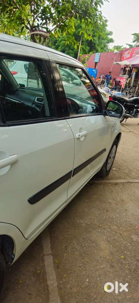 Maruti Suzuki Swift 2016