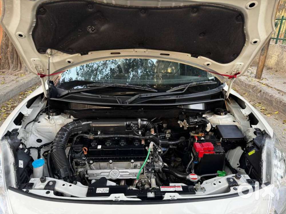 Maruti Suzuki Swift 1.3 Zxi, 2023, Petrol