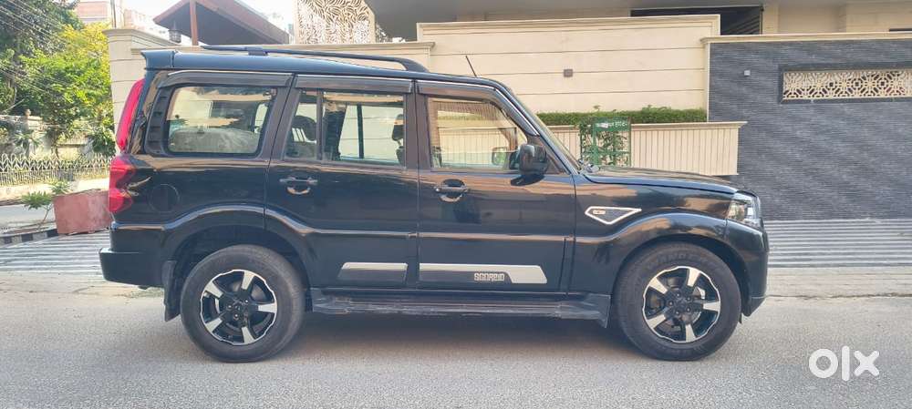 Mahindra Scorpio Classic 2.2 S Mt 9 Str, 2024, Diesel