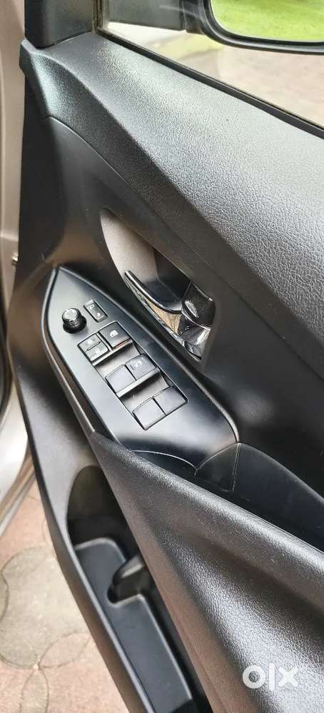 Innova Crysta 2.4 Gx, 8 Str, Manual, 2019/03 Model