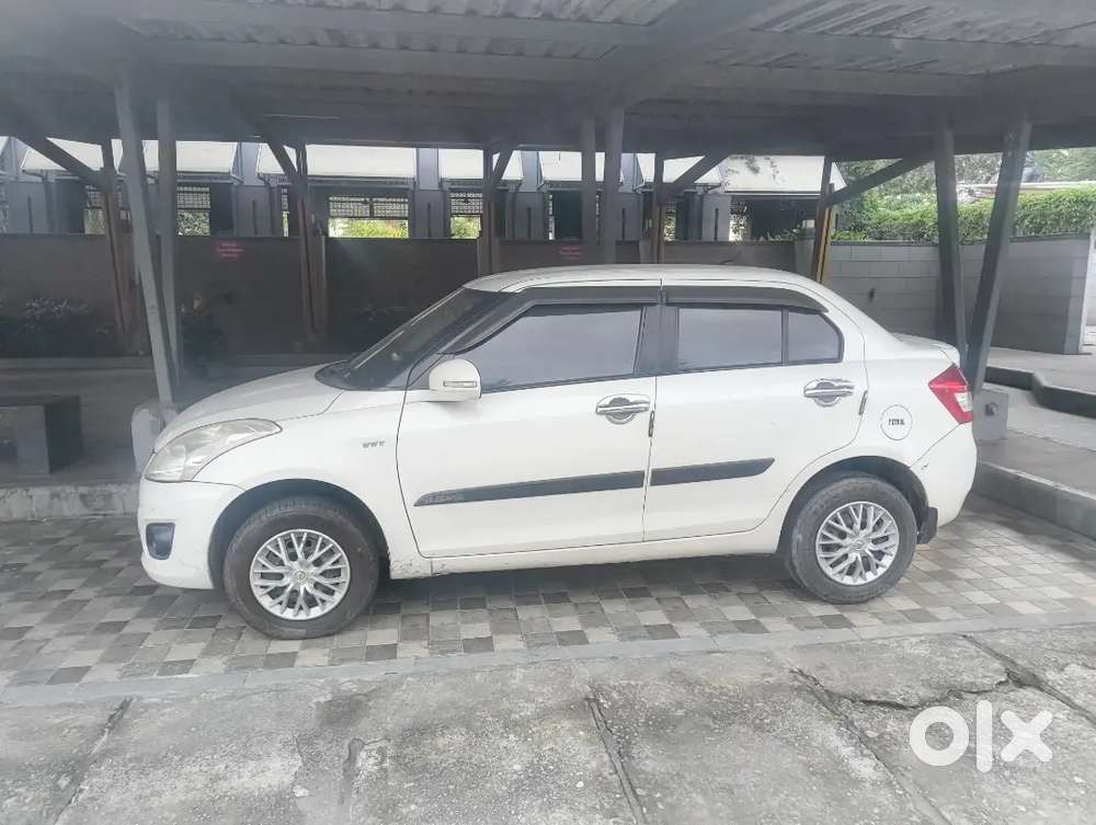 Maruti Suzuki Swift Dzire 2013 Petrol 60068 Km Driven