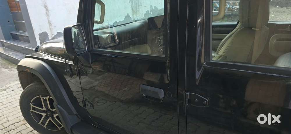 Mahindra Thar Roxx Diesel 2025