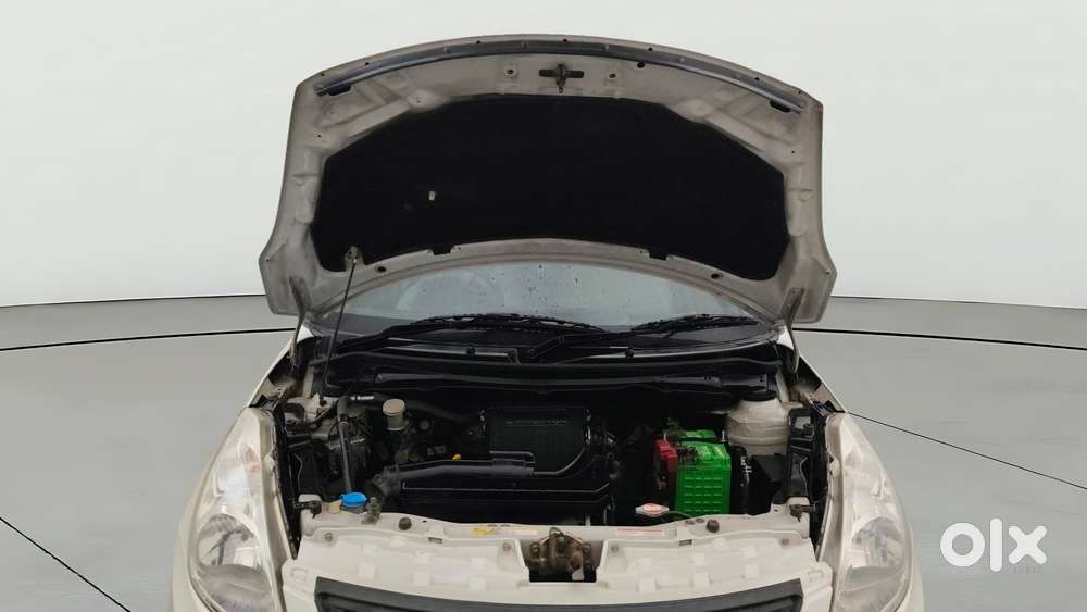 Maruti Suzuki Swift Dzire 1.2 Zxi Bsiv, 2014, Petrol