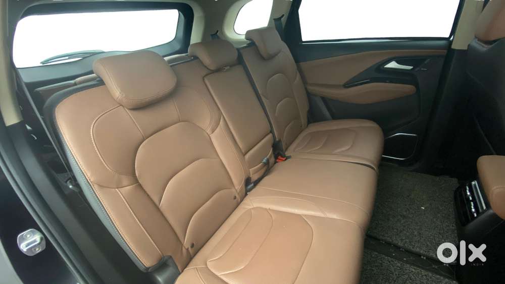 Mg Hector Plus Savvy Pro 1.5 Turbo Petrol Cvt 7 Str, 2023, Petrol