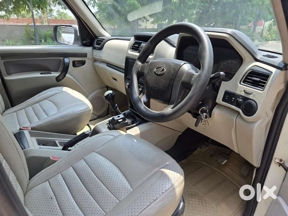 Mahindra Scorpio S6 8 Seater, 2015, Diesel