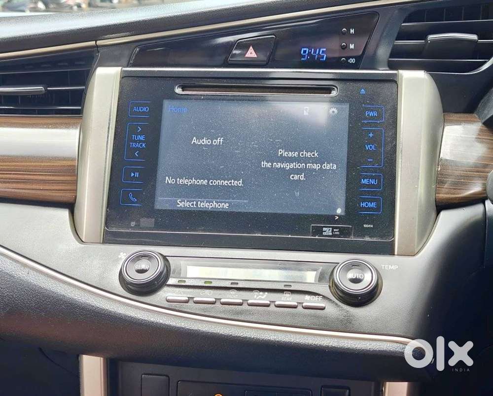 Toyota Innova Crysta 2.8 Zx At 7 Seater, 2017, Diesel