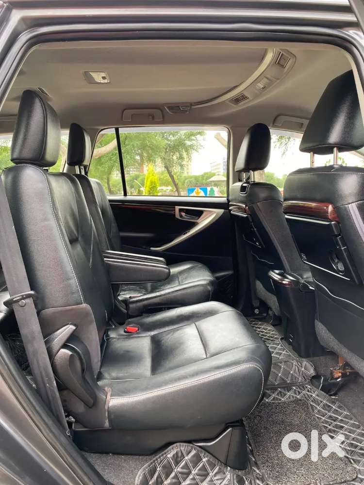 Toyota Innova Crysta 2.4 V 2018 Delhi Registerion  No Replacement