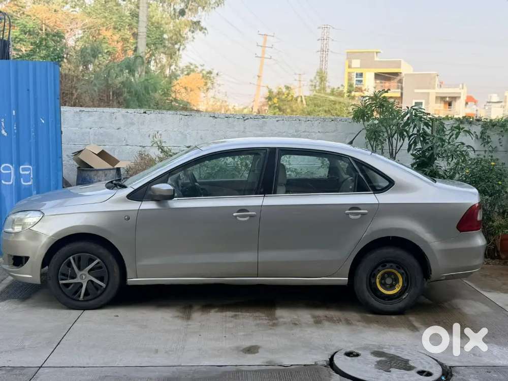 Skoda Rapid 2013 Diesel 87000 Km Driven