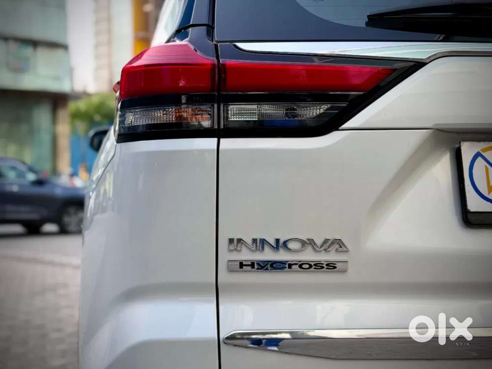 Toyota Innova Hycross 2.0 Vx Hybrid 7 Str, 2025, Petrol