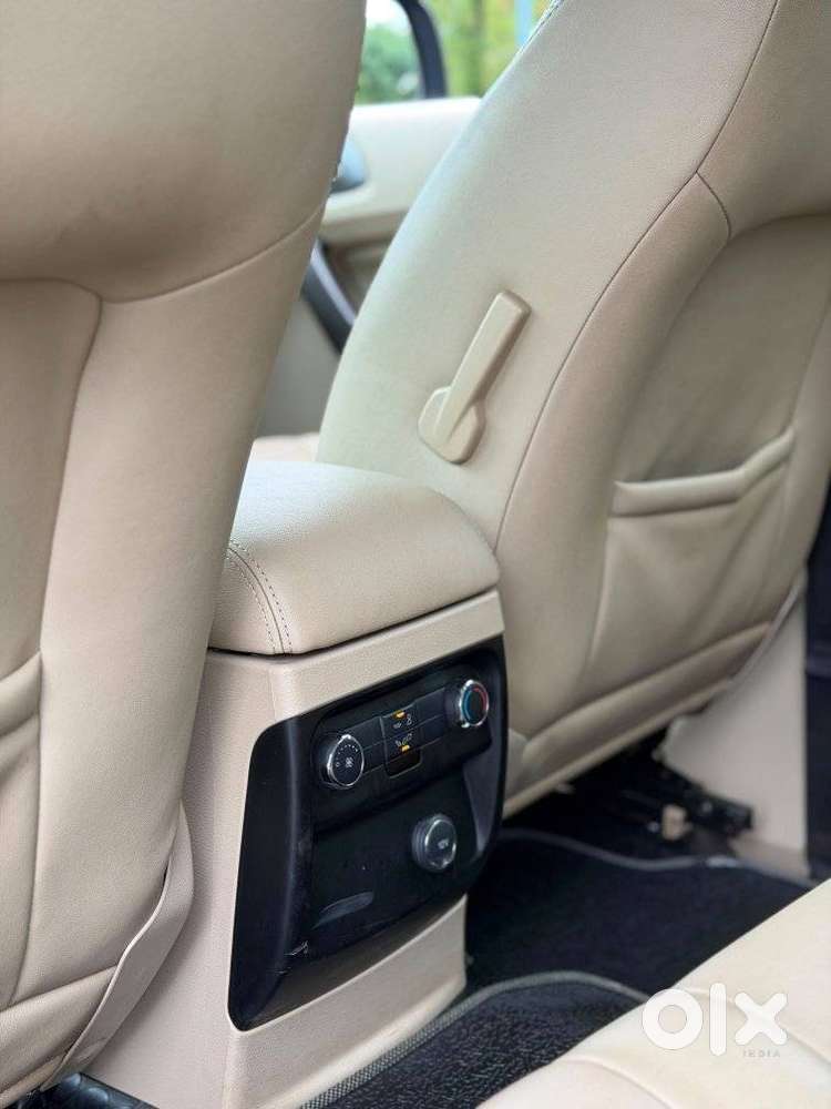 Ford Endeavour 3.2 Titanium At 4x4, 2016, Diesel
