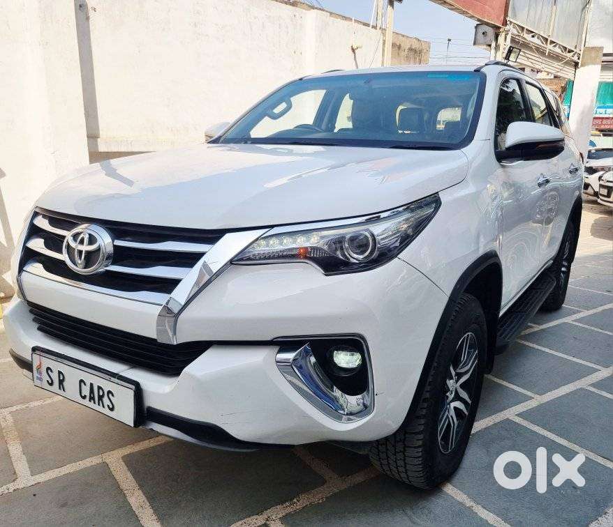 Toyota Fortuner 4x2 At 2.8 Diesel, 2021, Diesel